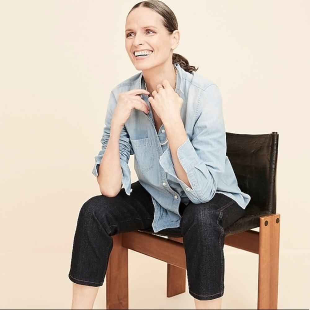 J.Crew 00 Everyday Chambray Shirt - Picture 7 of 9
